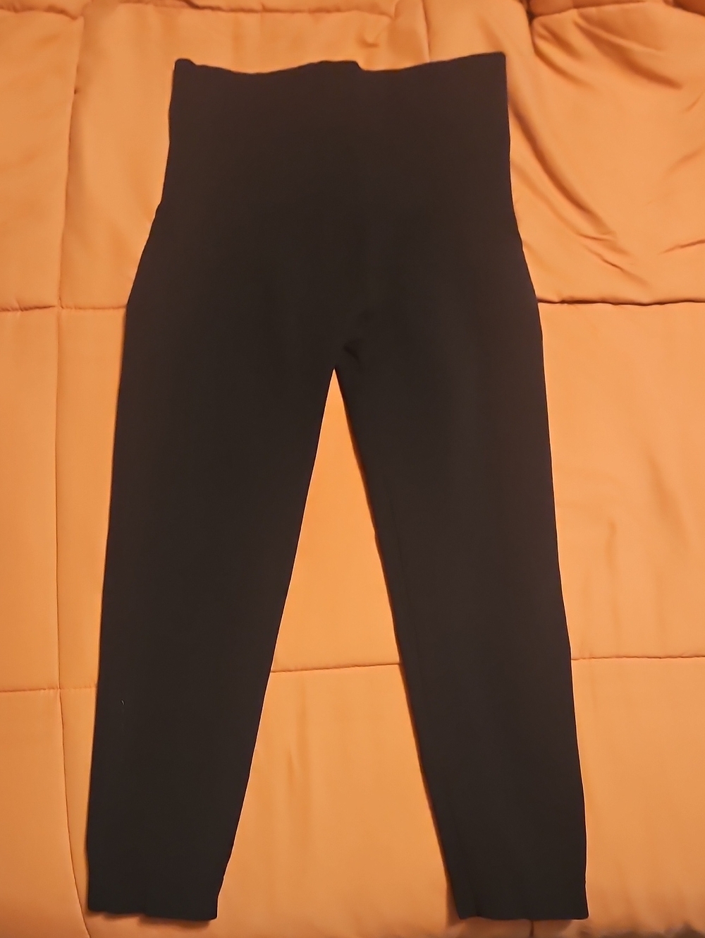 High-Waist Black Capri Leggings